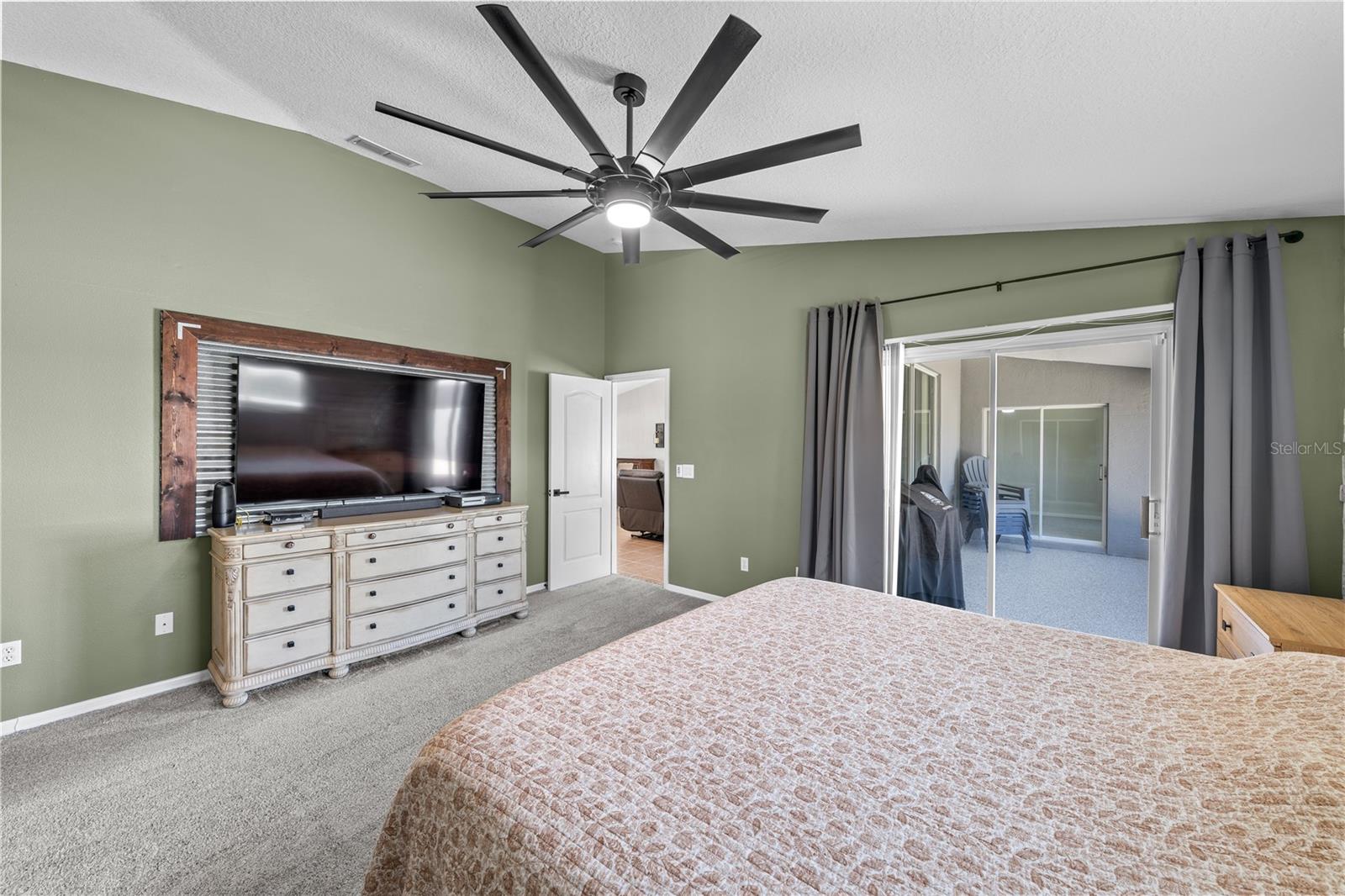 PINE TRACE - Residential