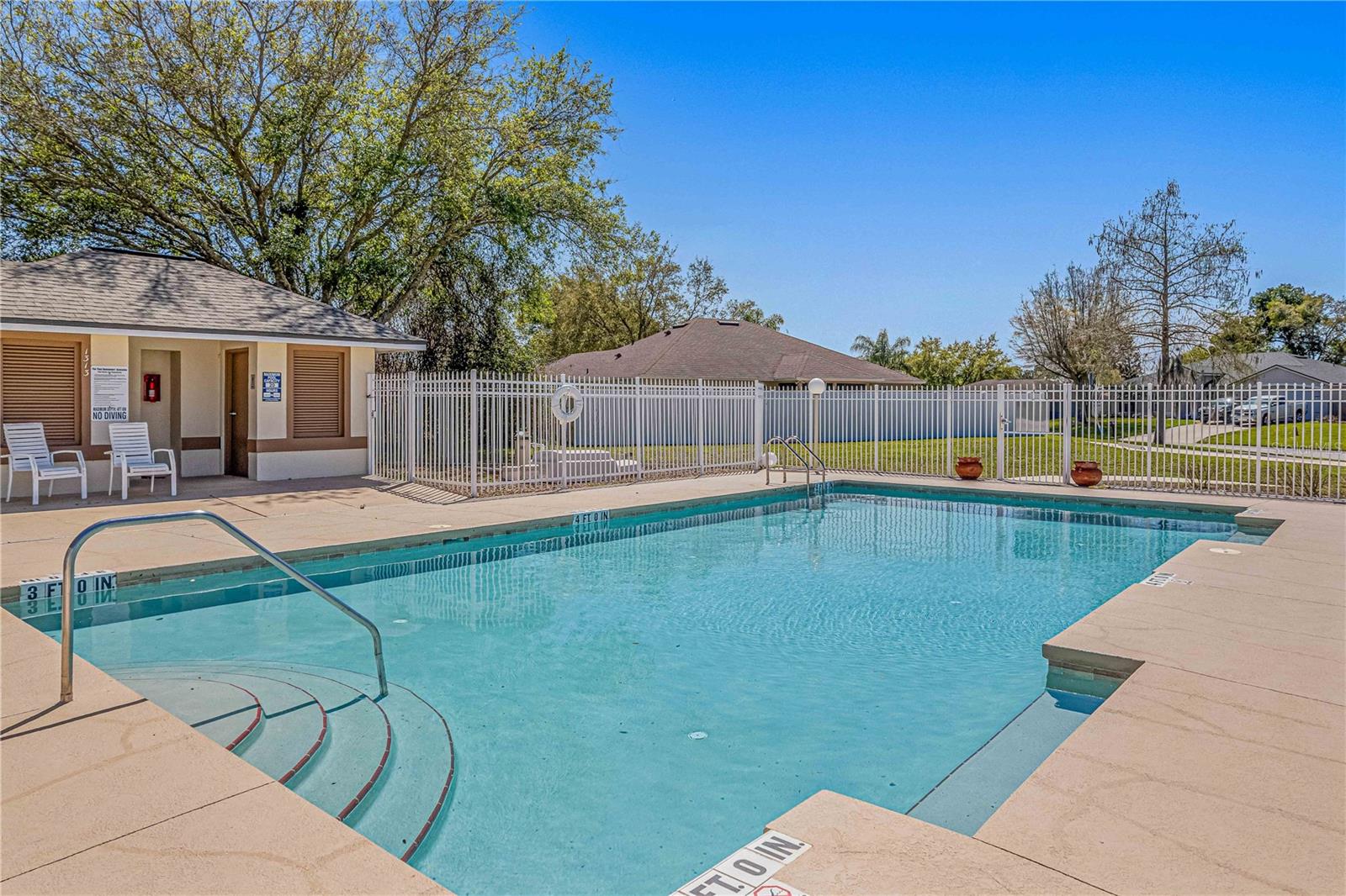 PINE TRACE - Residential