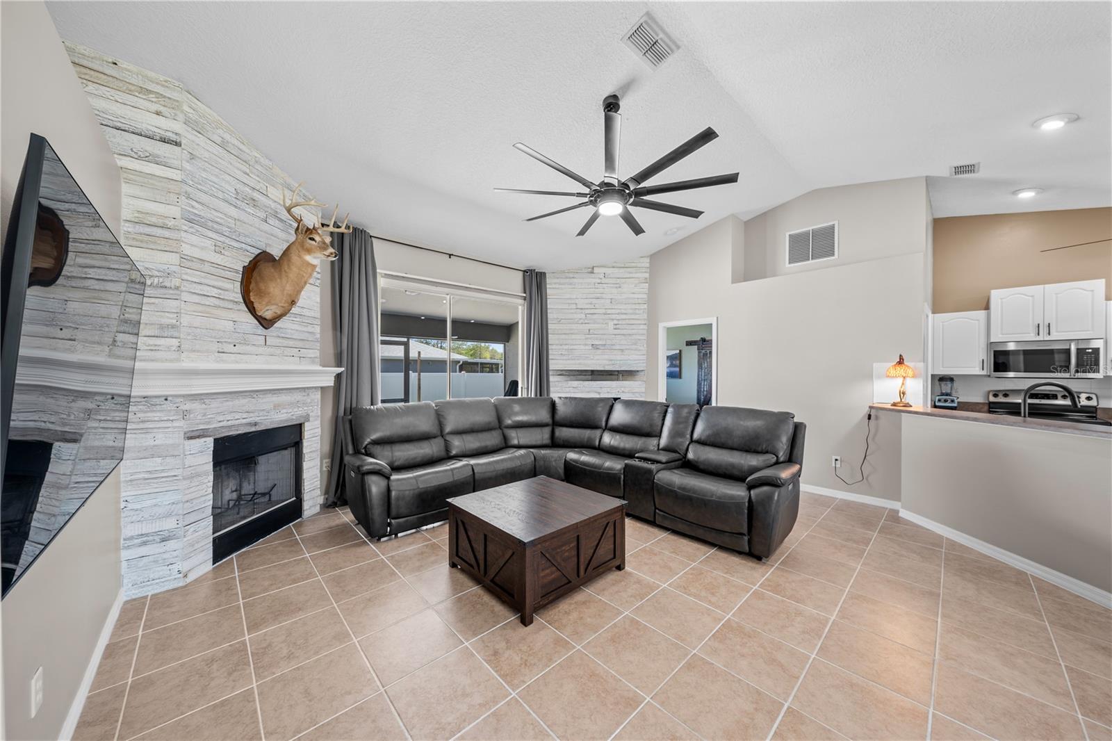 PINE TRACE - Residential