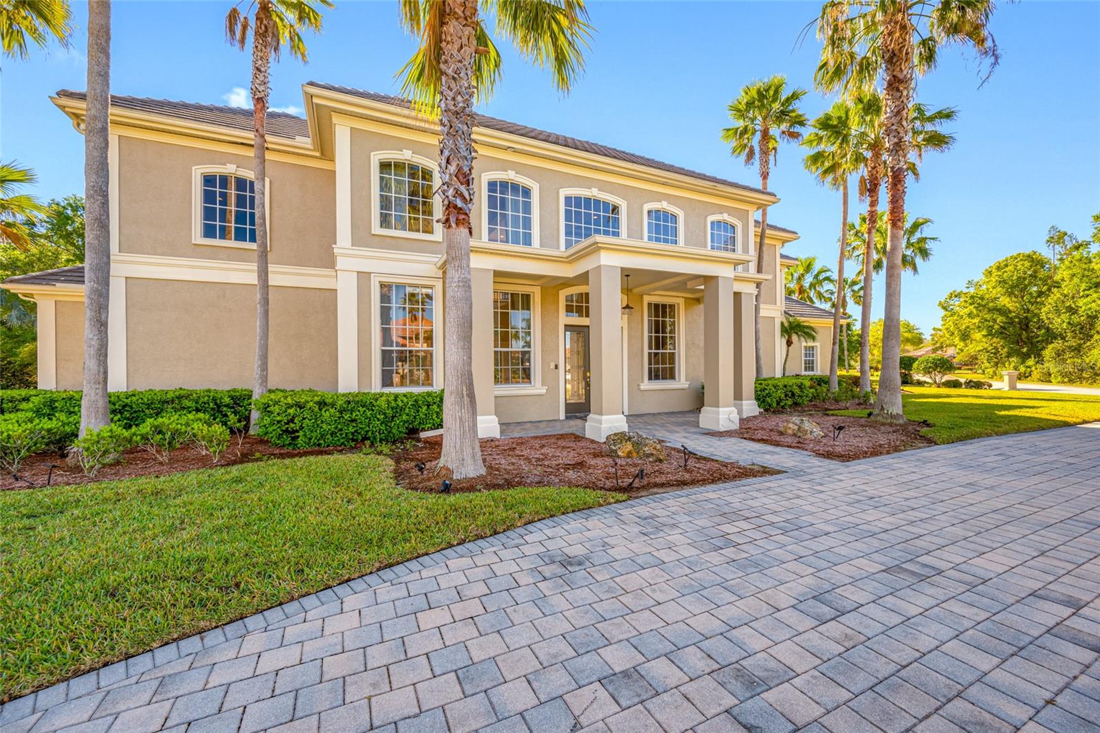 19005 COUR ESTATES