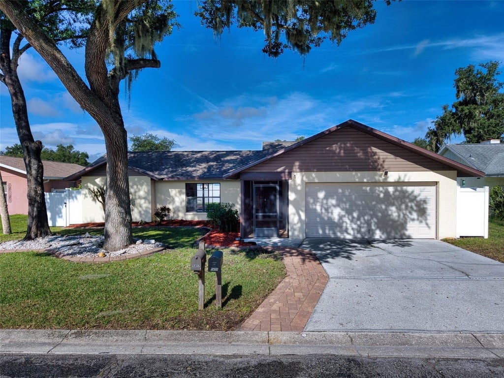 Photo of 5456 81st Avenue Circle E, Palmetto, FL 34221 (MLS # A4704995)
