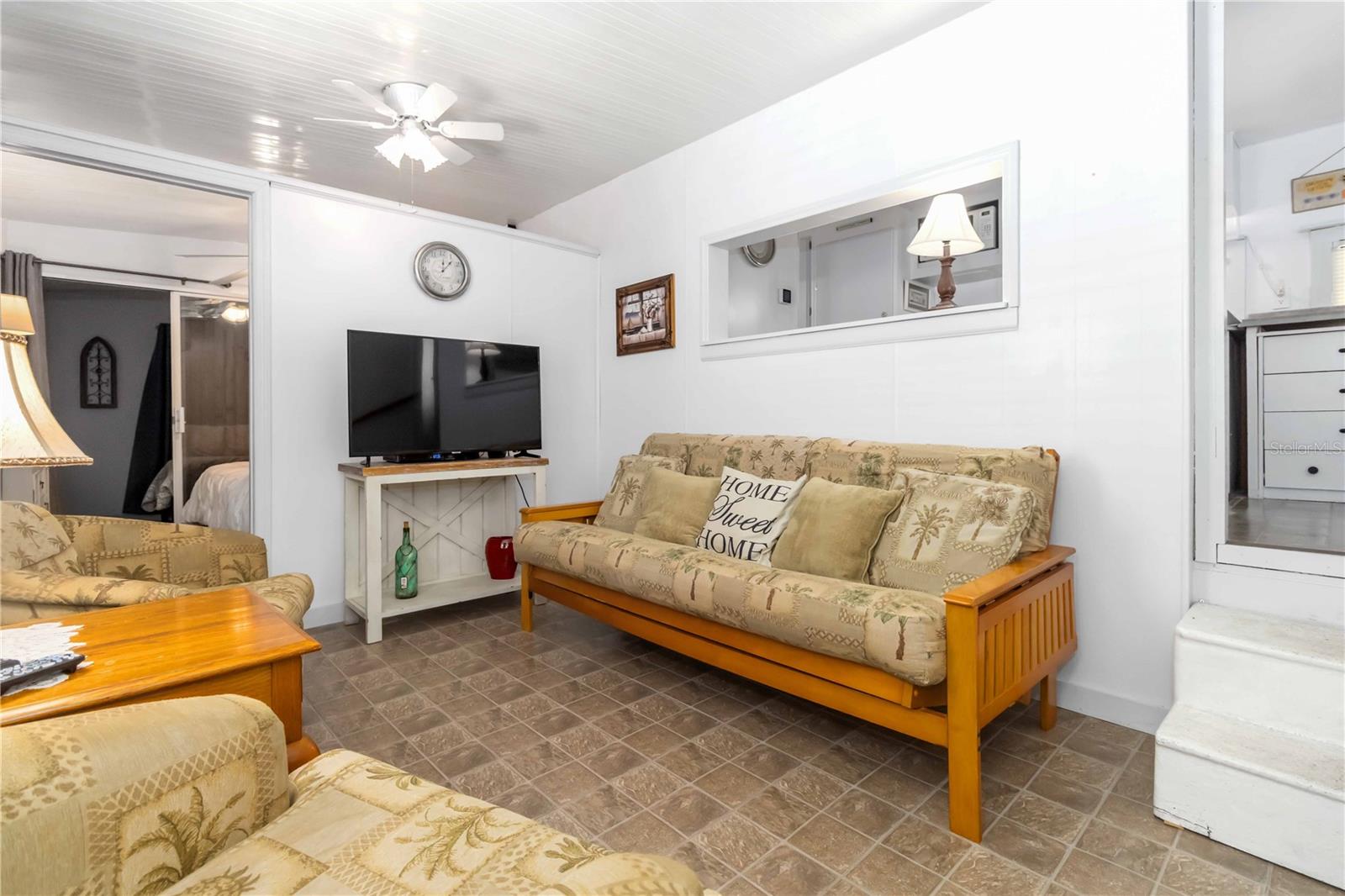 AMERI-CANA RESORTS COOP - Residential