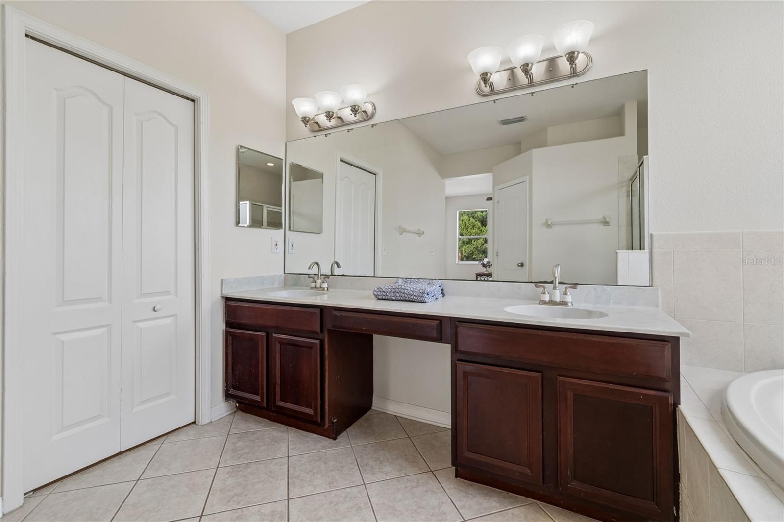 SOUTH FORK UNIT 4 - Residential