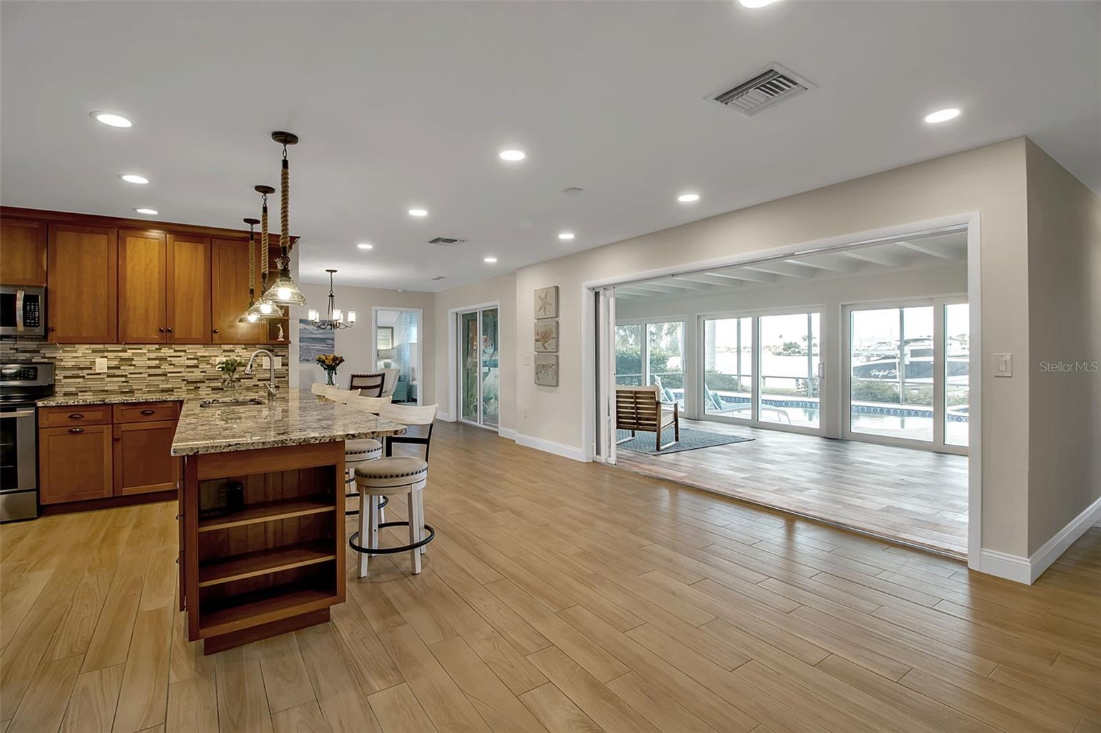 VENICE BAY SHORE SEC - Residential