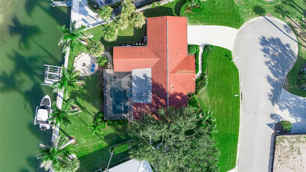 Photo of 318 Nassau Street N, Venice, FL 34285 (MLS # A4669641)