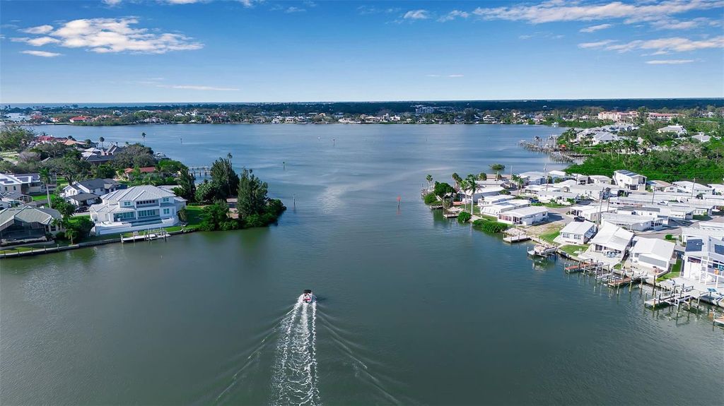 Photo of 318 Nassau Street N, Venice, FL 34285 (MLS # A4669641)