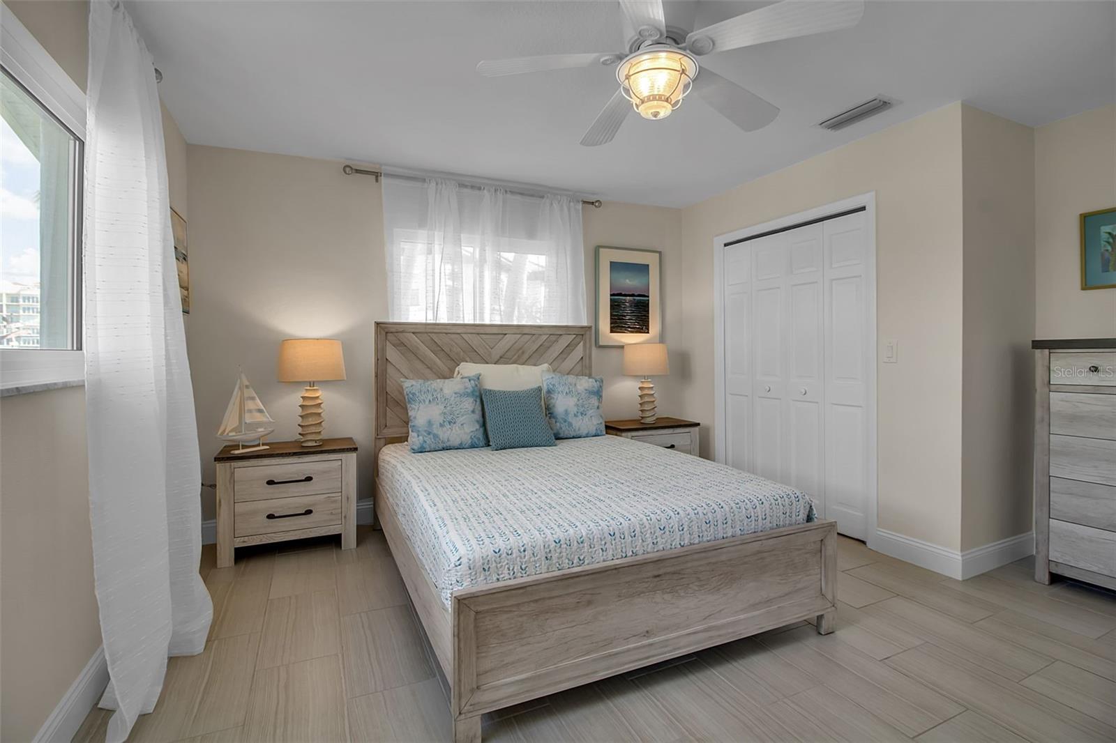 VENICE BAY SHORE SEC - Residential