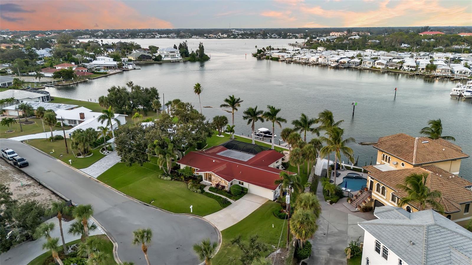 VENICE BAY SHORE SEC - Residential