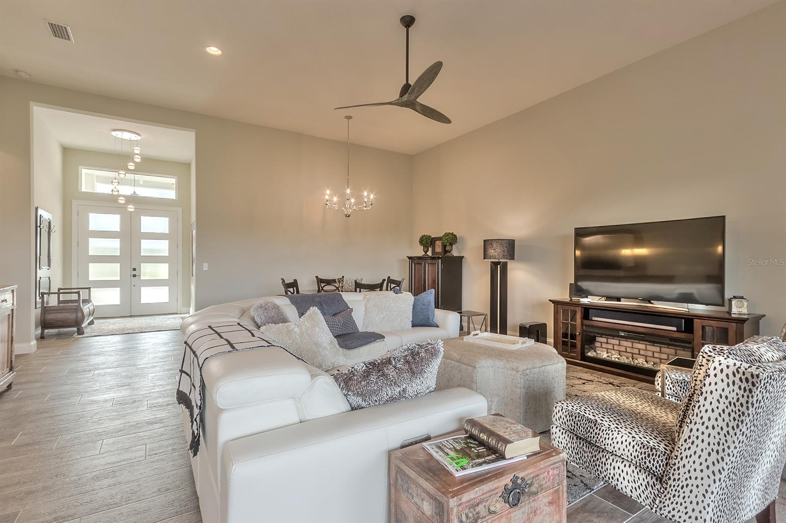 Portofino Gardens Ph 1 - Residential