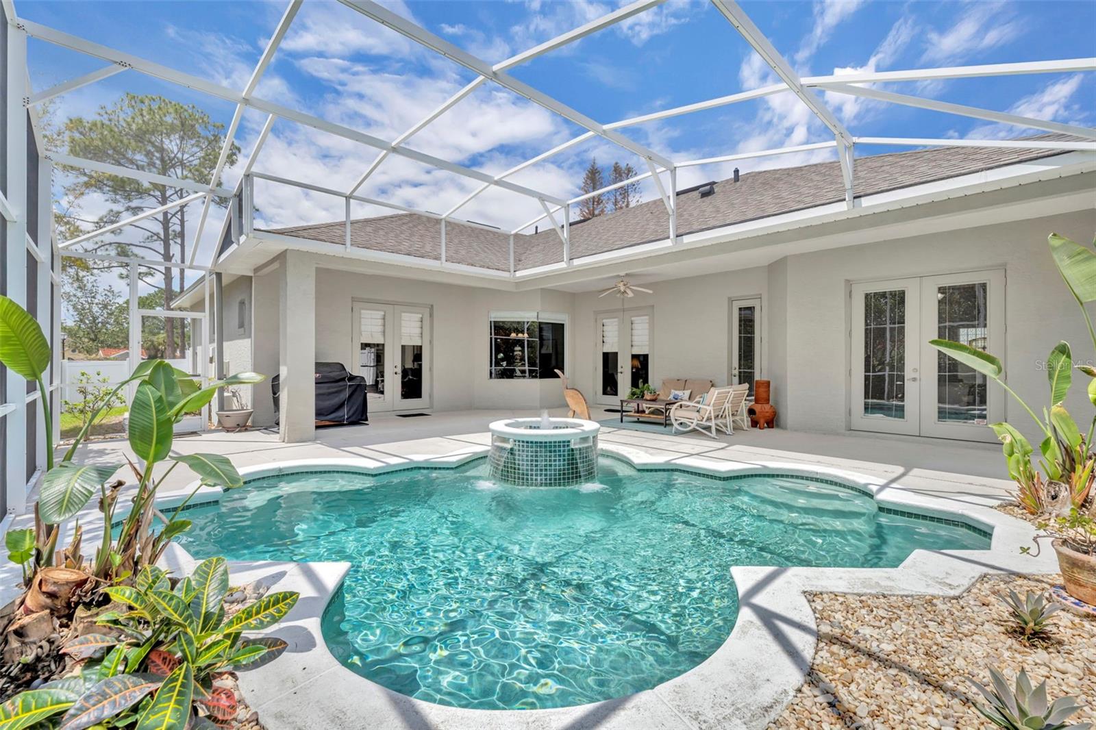 FIELD CLUB - Residential