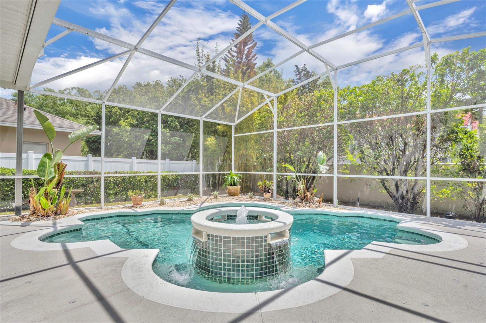 FIELD CLUB - Residential