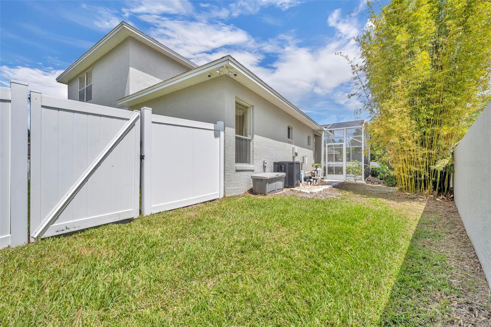 FIELD CLUB - Residential