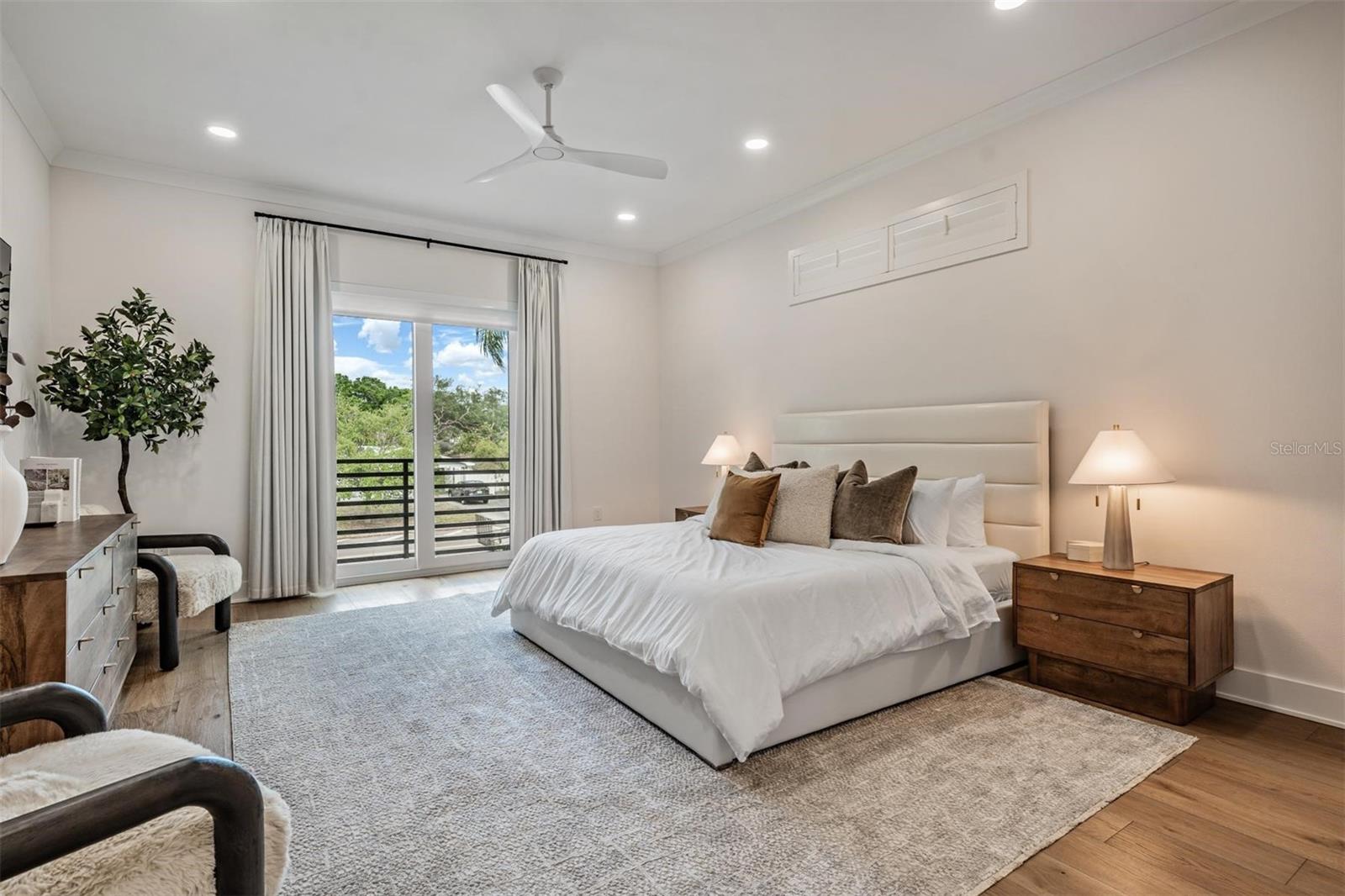 DAVIS ISLANDS PB10 PG52 TO 57 - Residential