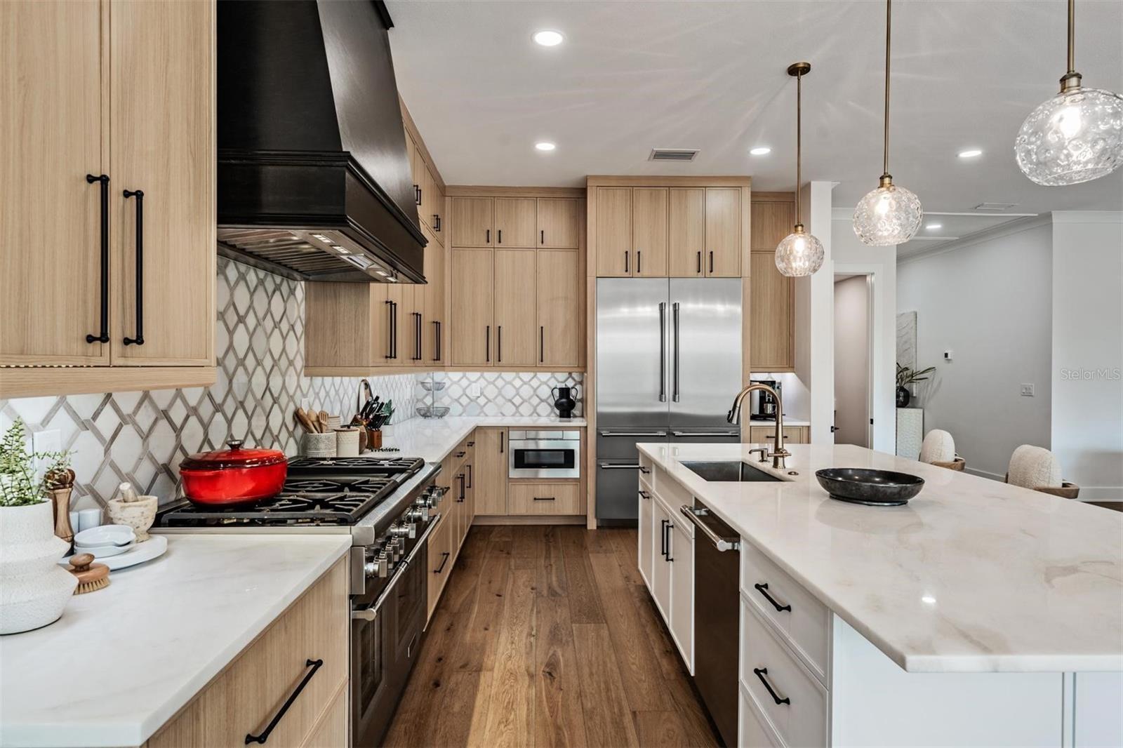 DAVIS ISLANDS PB10 PG52 TO 57 - Residential