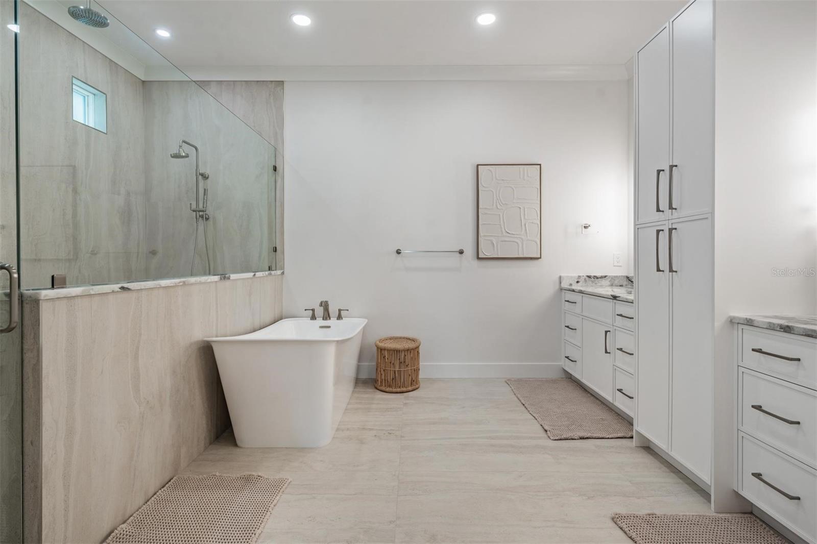 DAVIS ISLANDS PB10 PG52 TO 57 - Residential