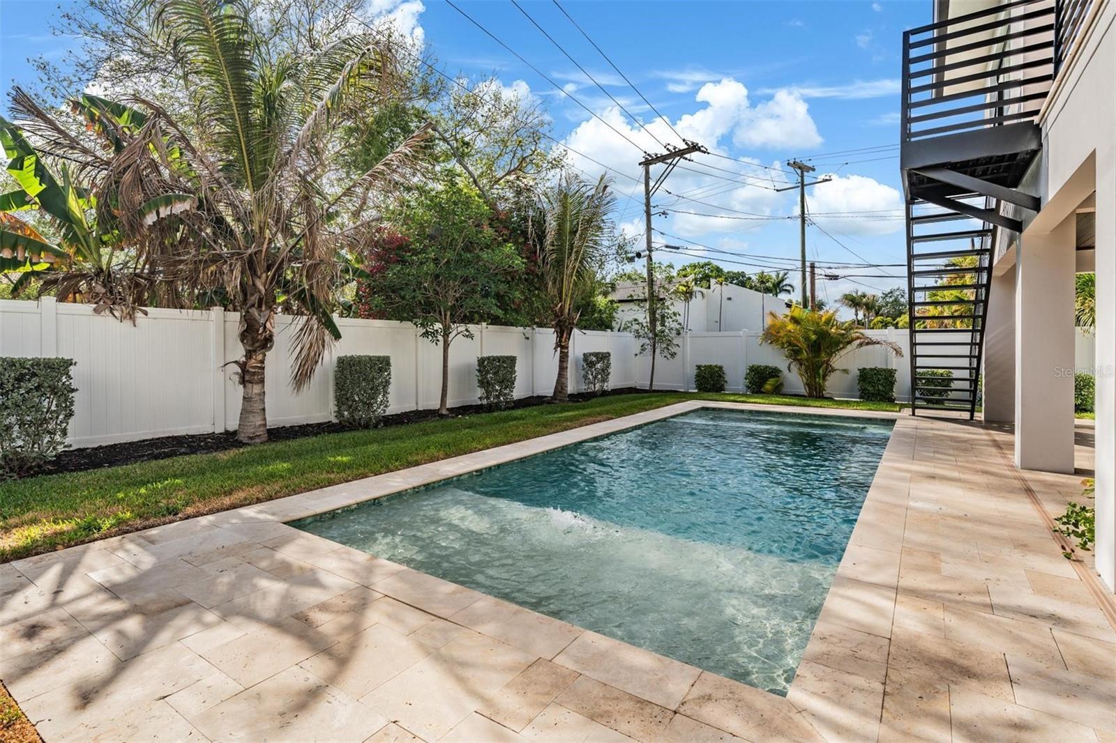 DAVIS ISLANDS PB10 PG52 TO 57 - Residential