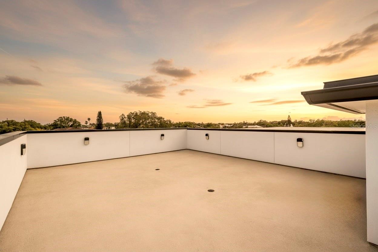 DAVIS ISLANDS PB10 PG52 TO 57 - Residential