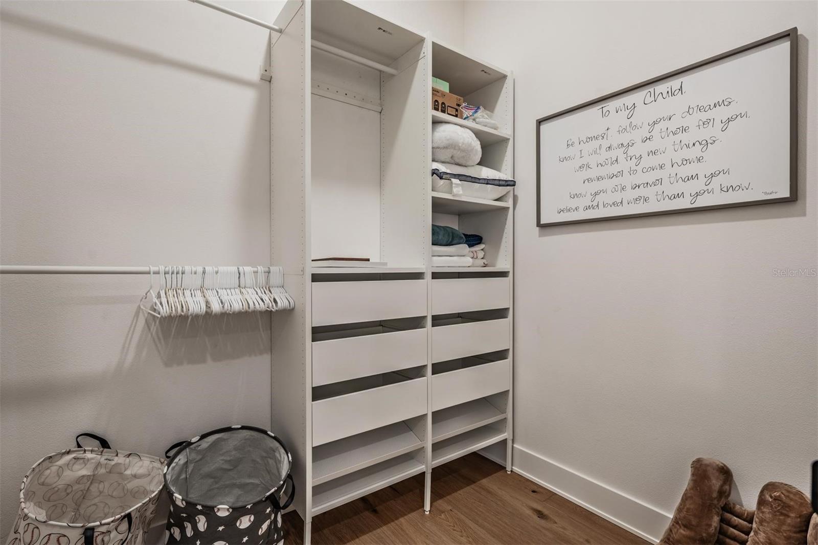 DAVIS ISLANDS PB10 PG52 TO 57 - Residential