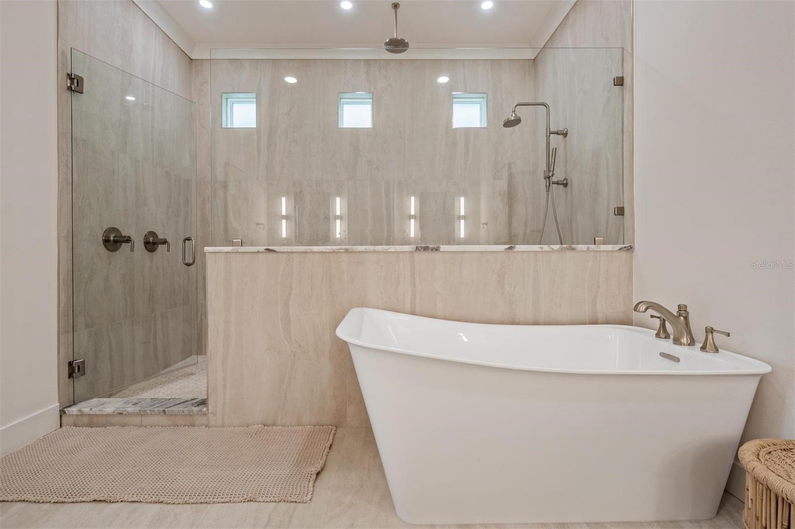 DAVIS ISLANDS PB10 PG52 TO 57 - Residential