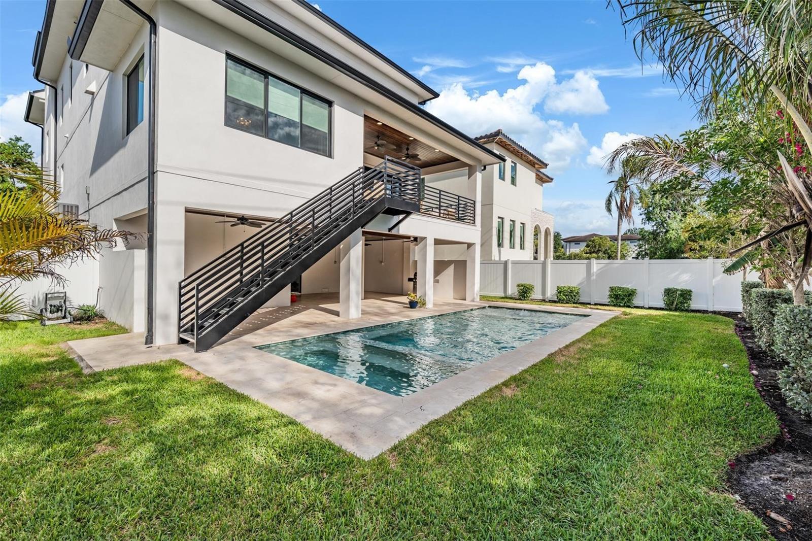 DAVIS ISLANDS PB10 PG52 TO 57 - Residential