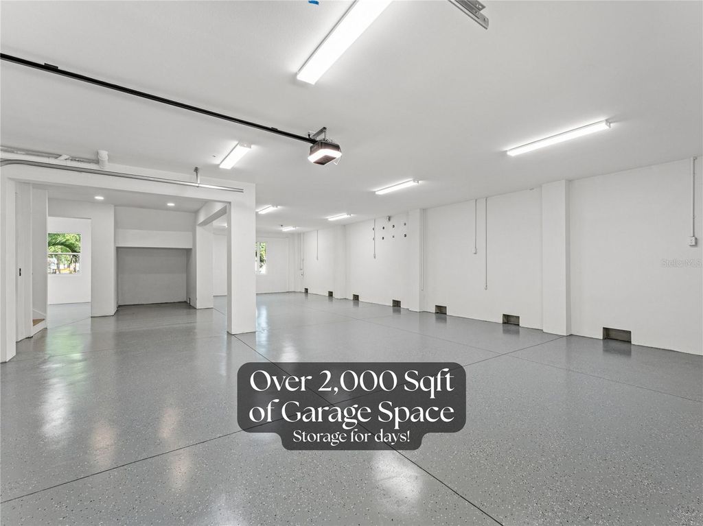 Photo of 500 E Davis Boulevard, Tampa, FL 33606 (MLS # TB8496900)