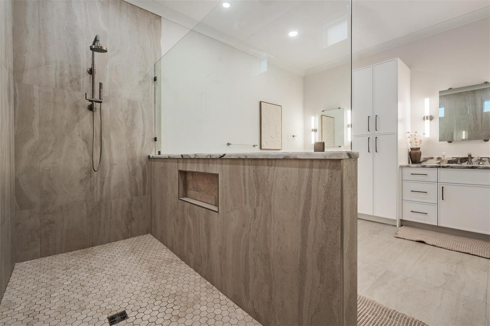 DAVIS ISLANDS PB10 PG52 TO 57 - Residential