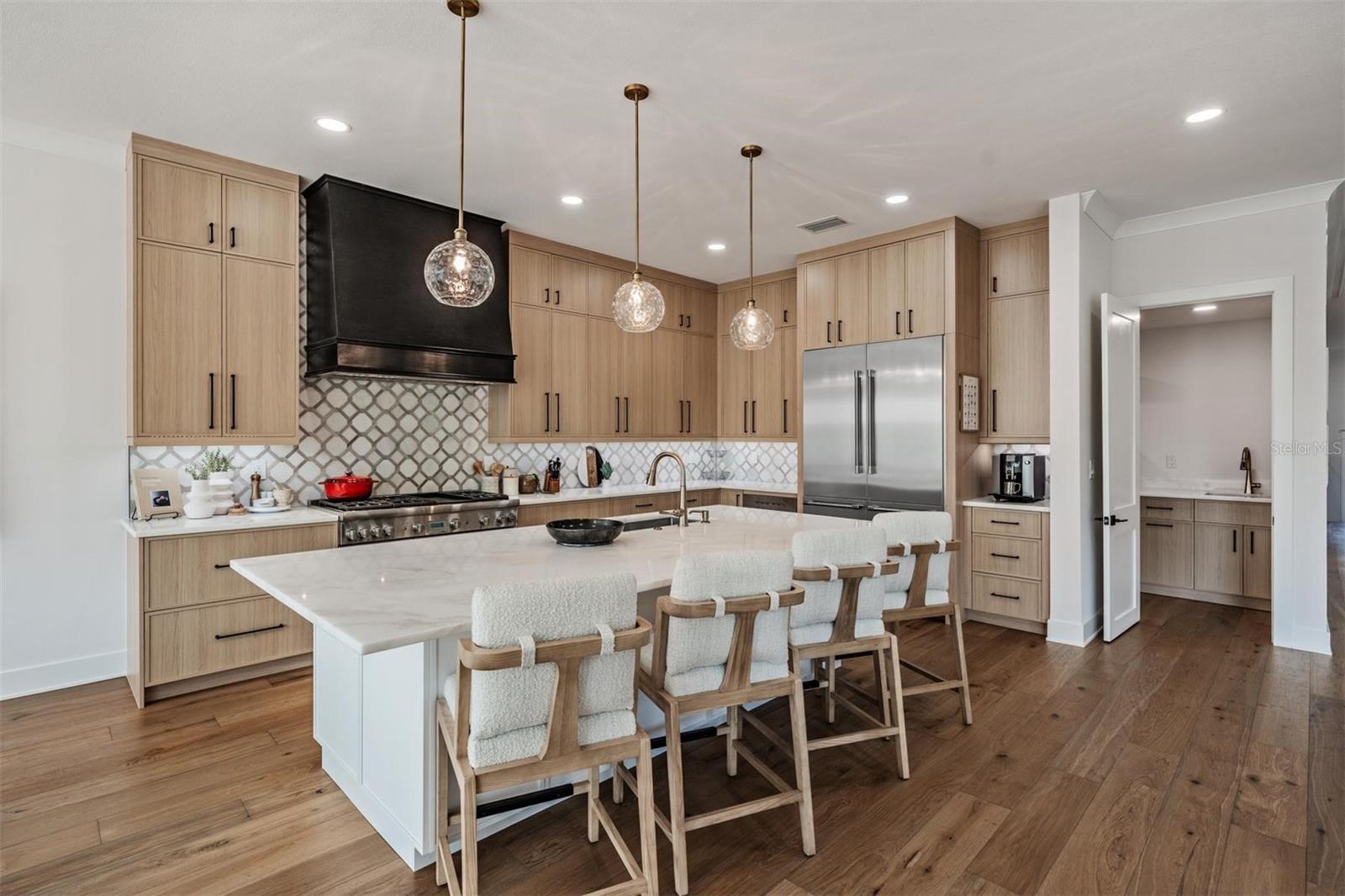 DAVIS ISLANDS PB10 PG52 TO 57 - Residential