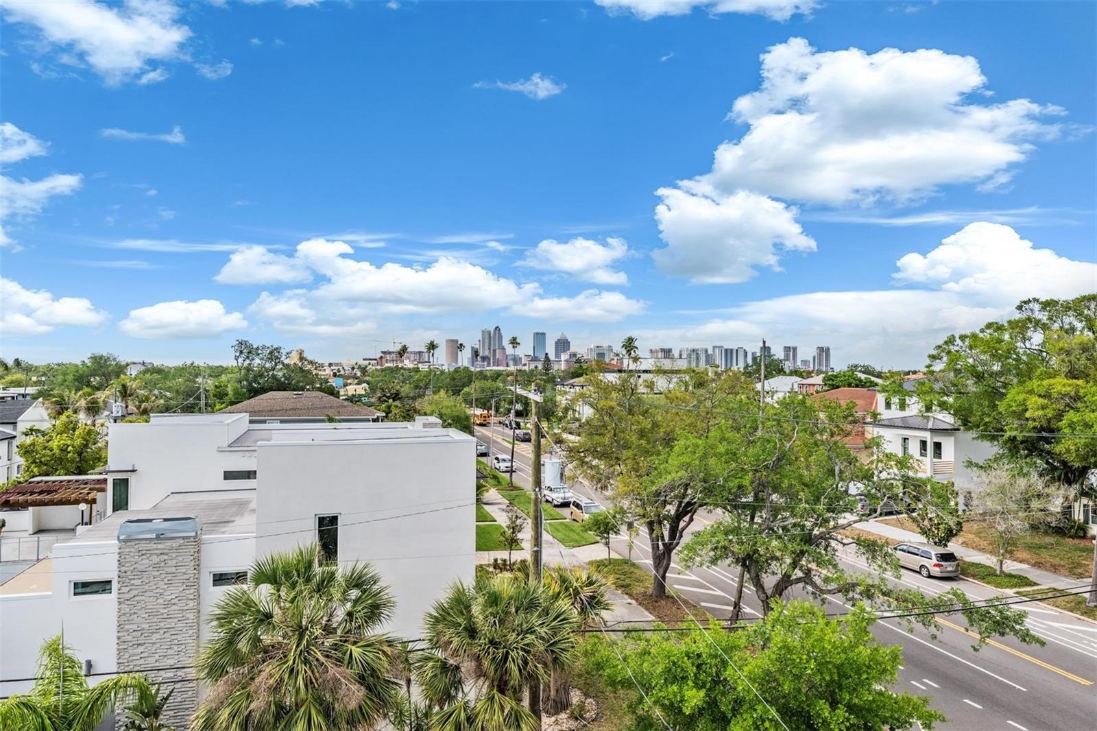 DAVIS ISLANDS PB10 PG52 TO 57 - Residential