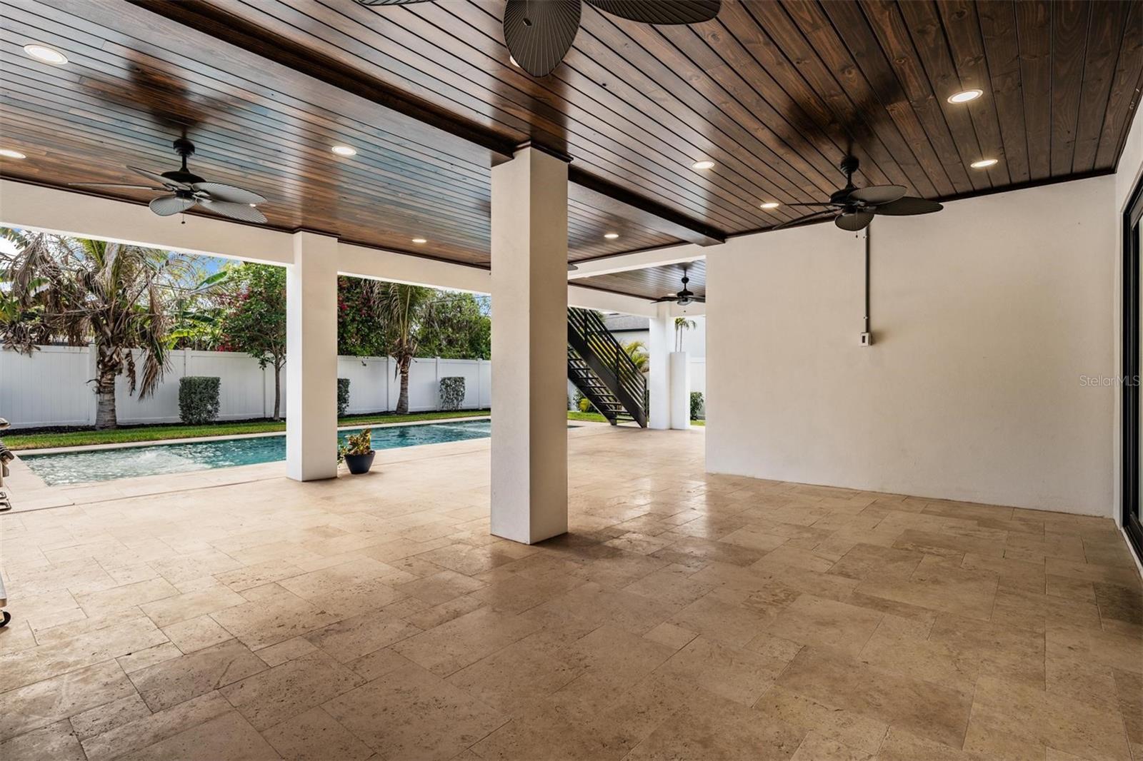 DAVIS ISLANDS PB10 PG52 TO 57 - Residential