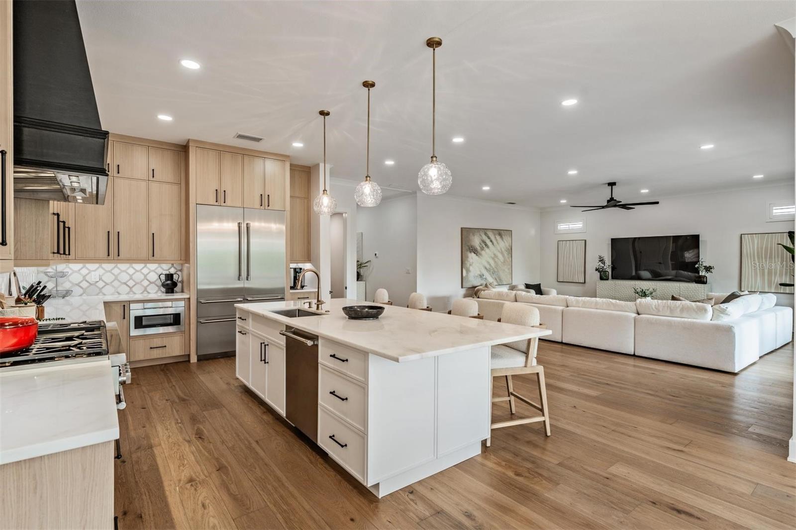 DAVIS ISLANDS PB10 PG52 TO 57 - Residential