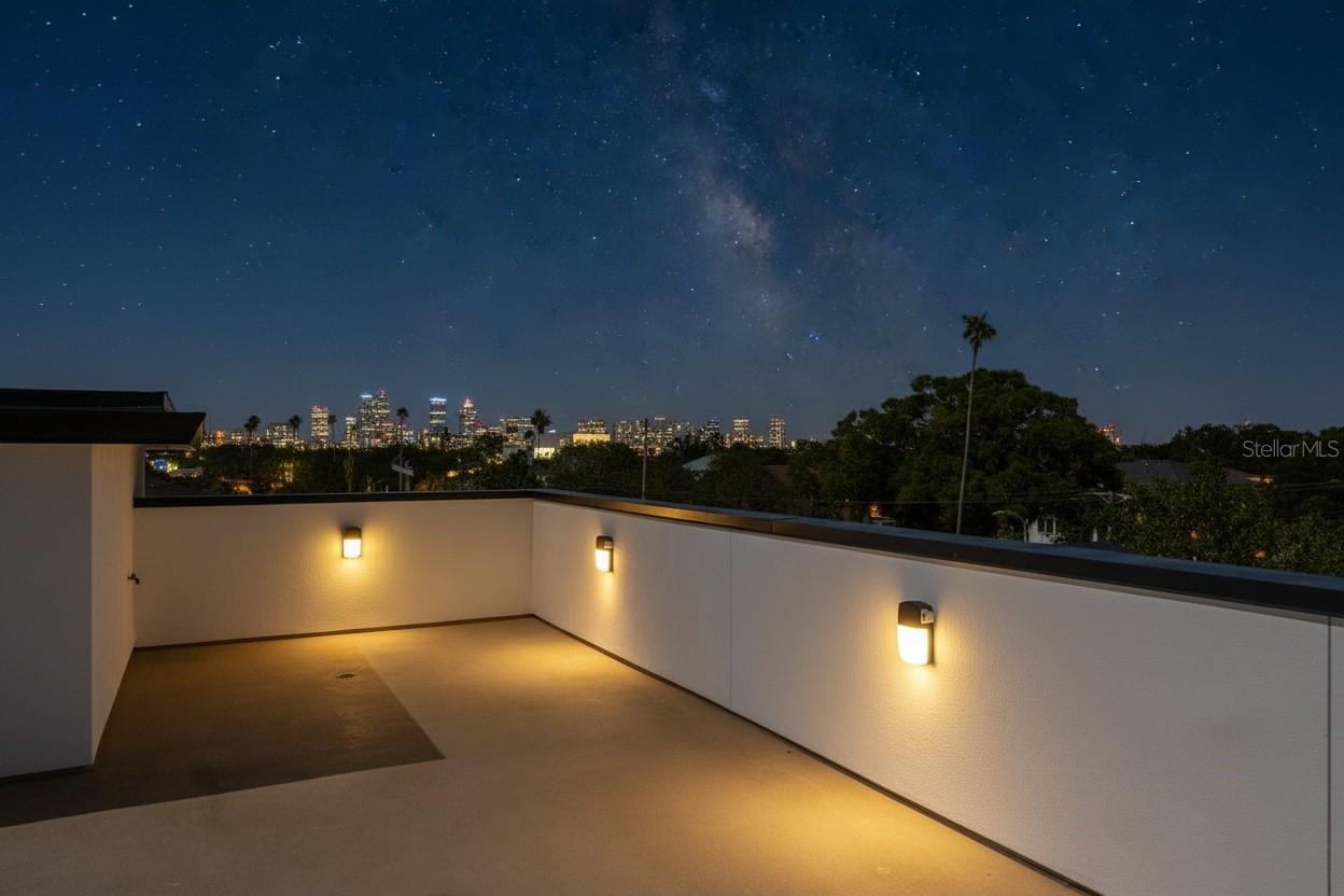 DAVIS ISLANDS PB10 PG52 TO 57 - Residential