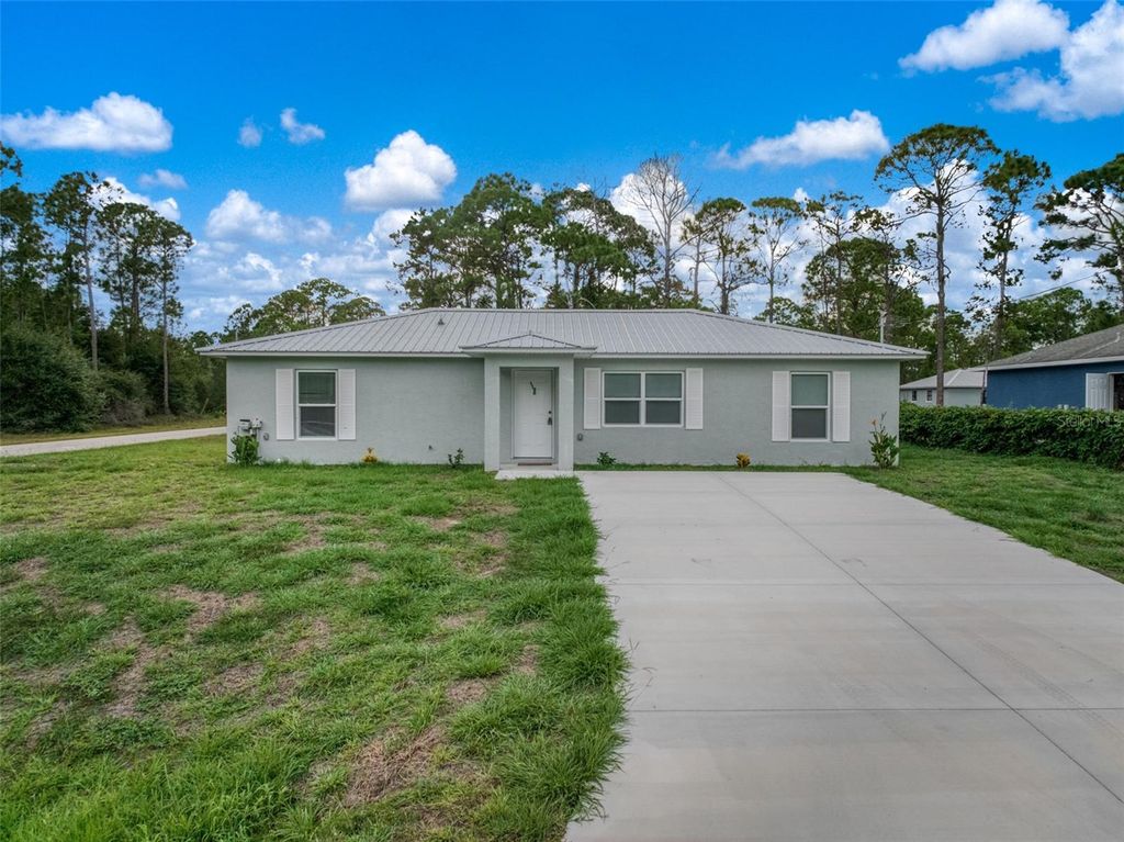 Photo of 1100 Redbird Street, Lake Placid, FL 33852 (MLS # C7515554)