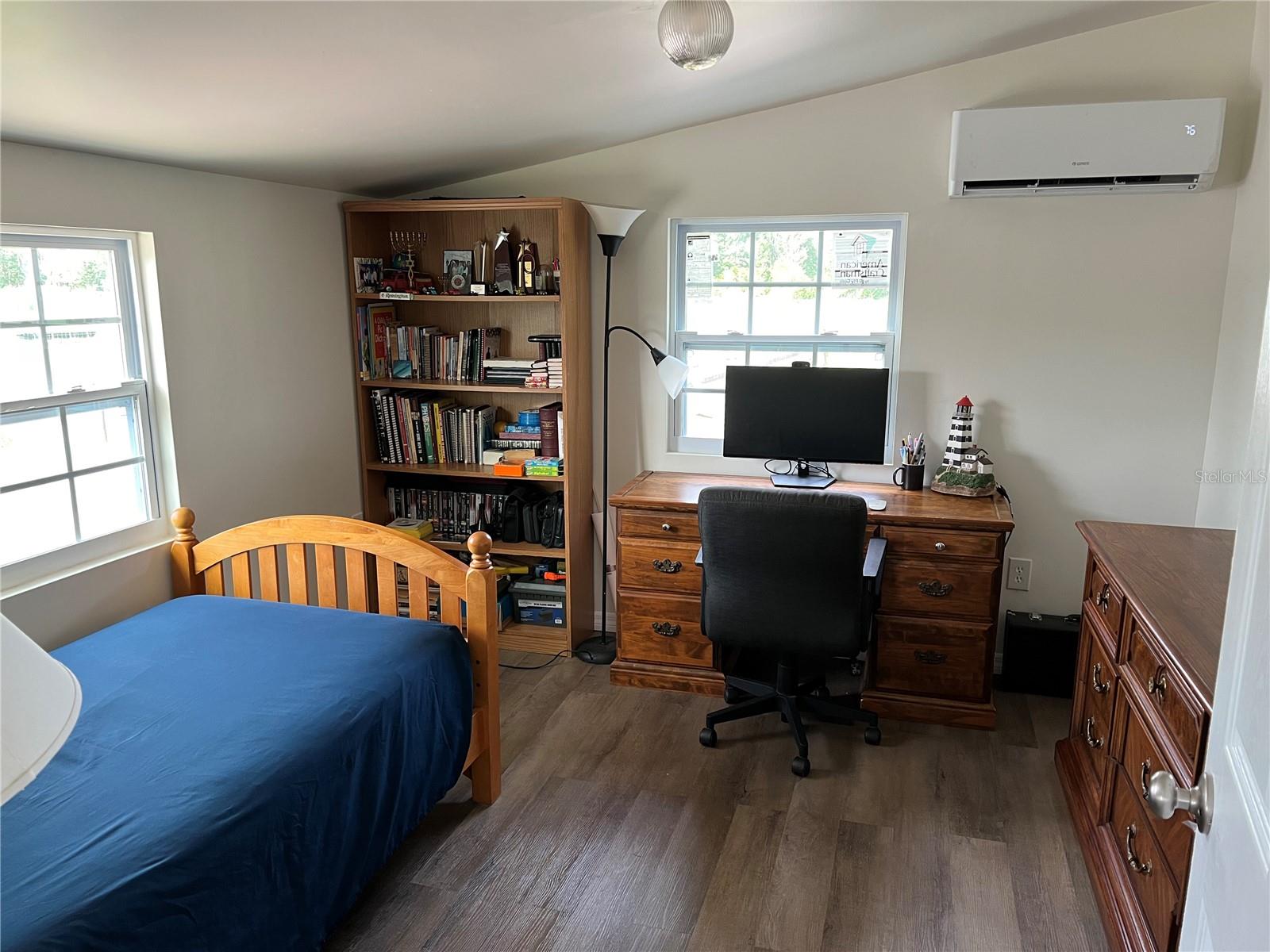 COUNTRY TRAILS PH 05 - Residential