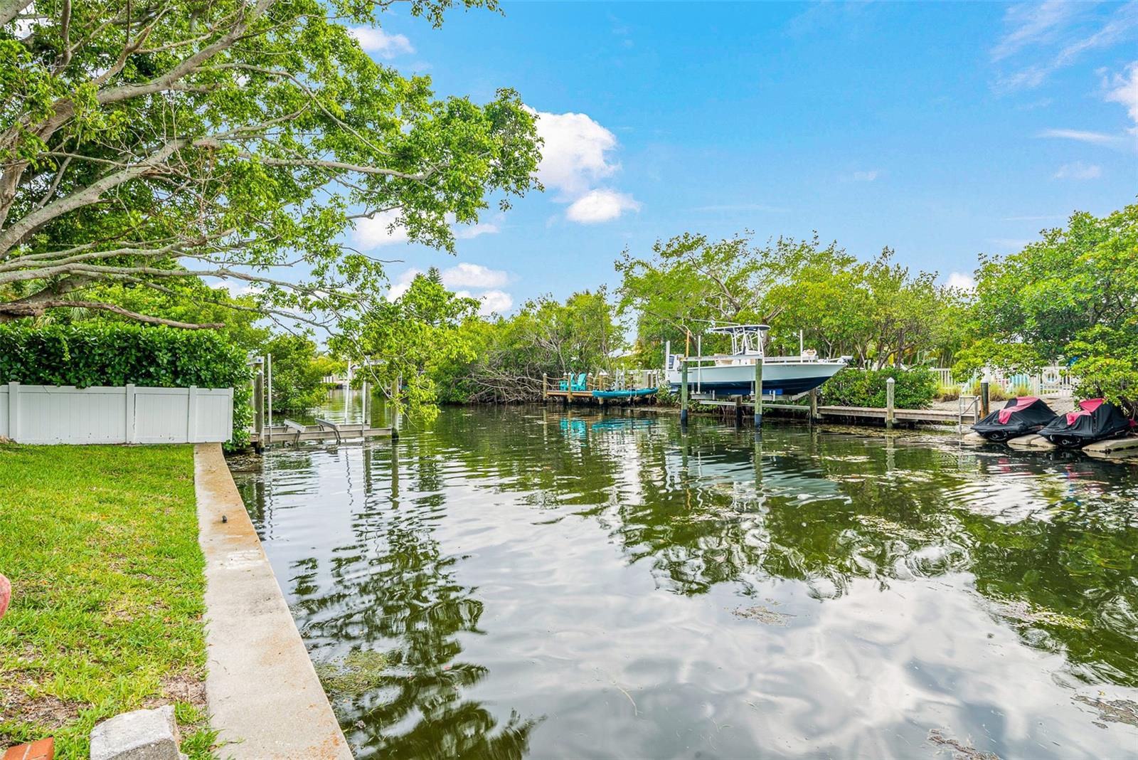 BIMINI BAY ESTATES - Residential