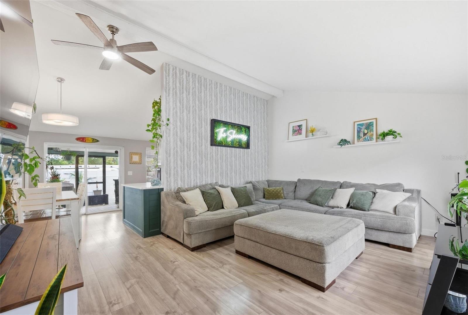 7507 WOODLAND OAKS COURT