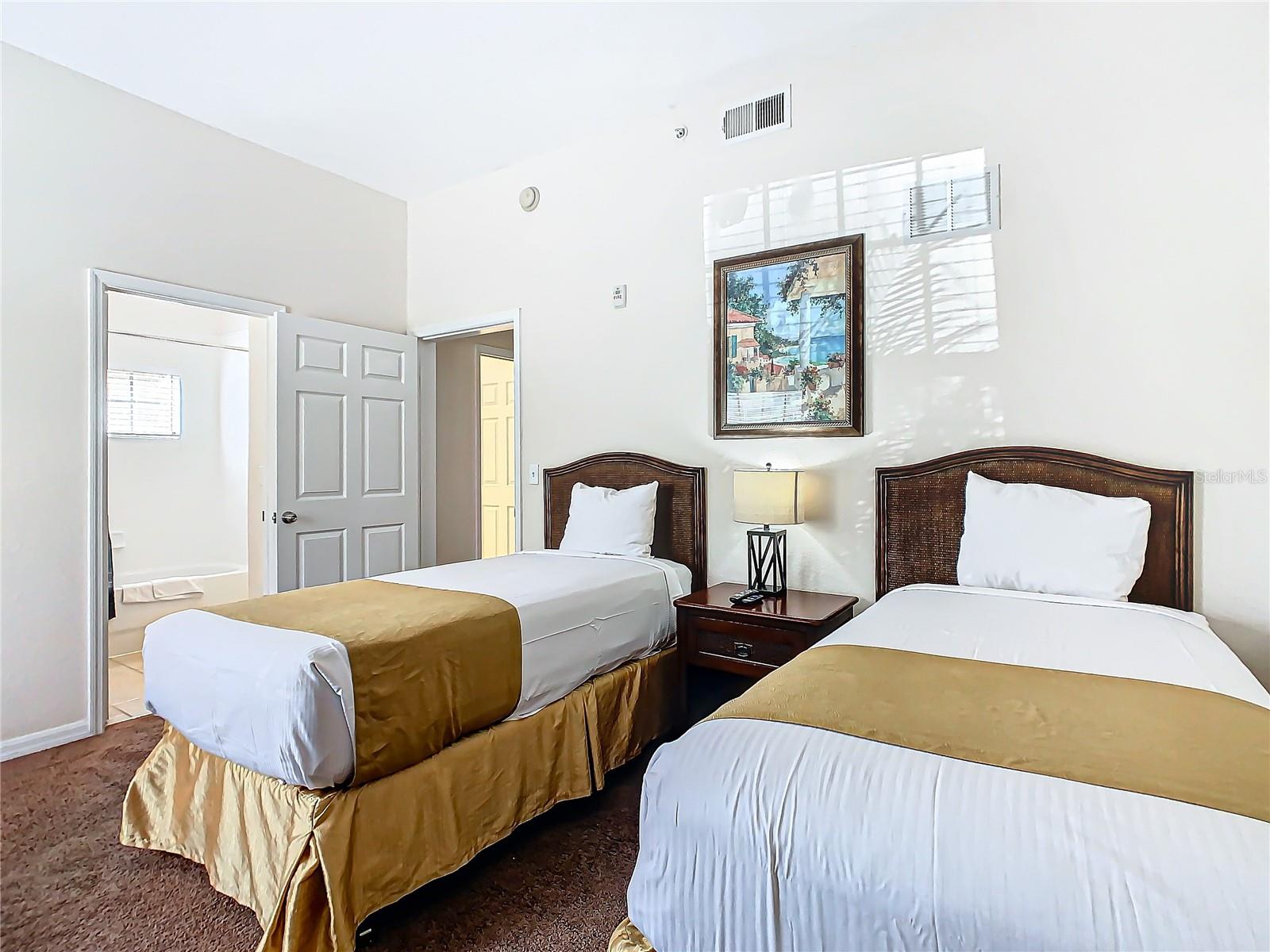 CARIBE COVE CONDO PH 2 - Residential