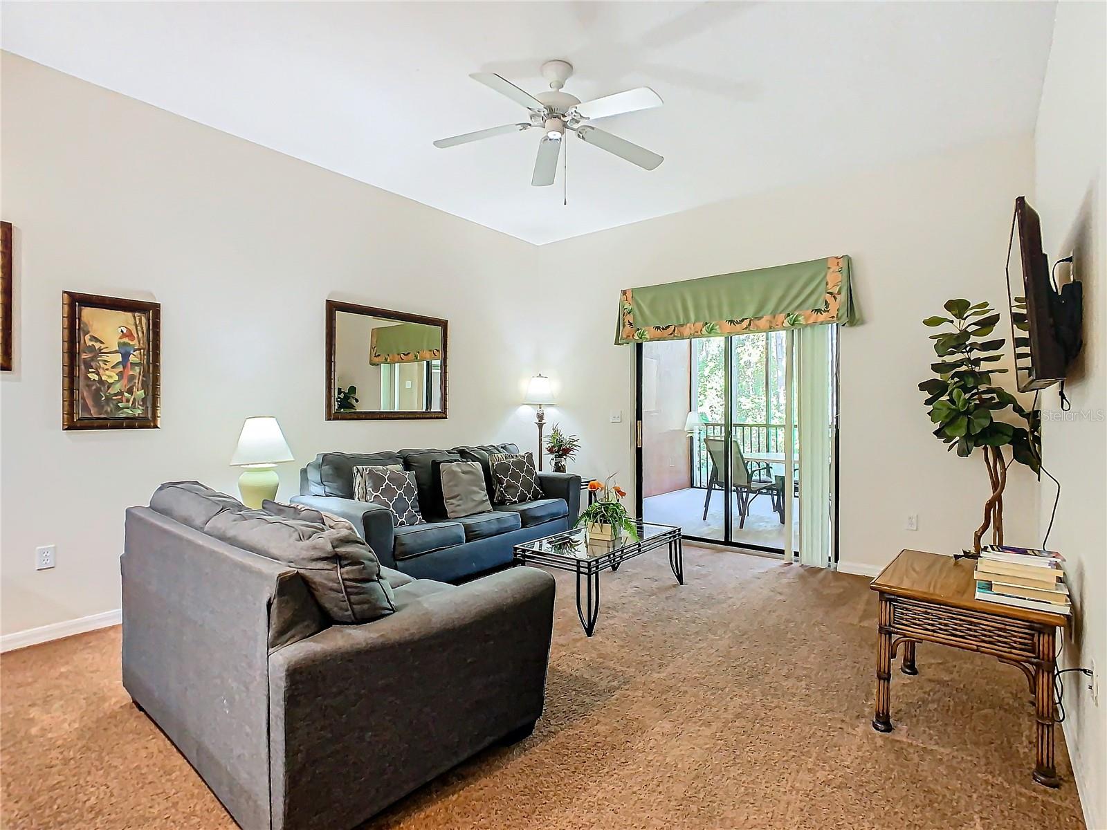 CARIBE COVE CONDO PH 2 - Residential