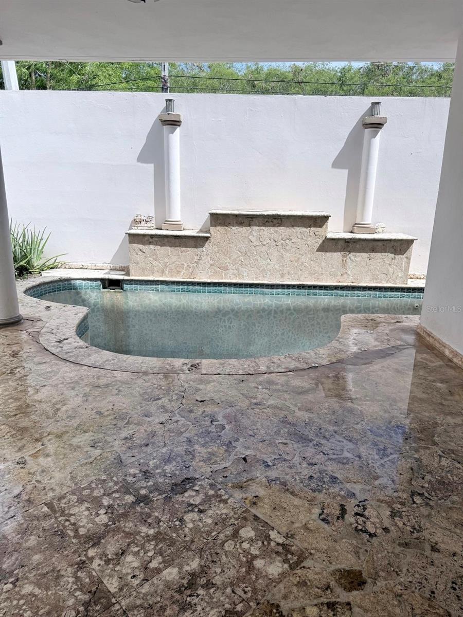 ESTANCIAS DEL GOLF CLUB - Residential