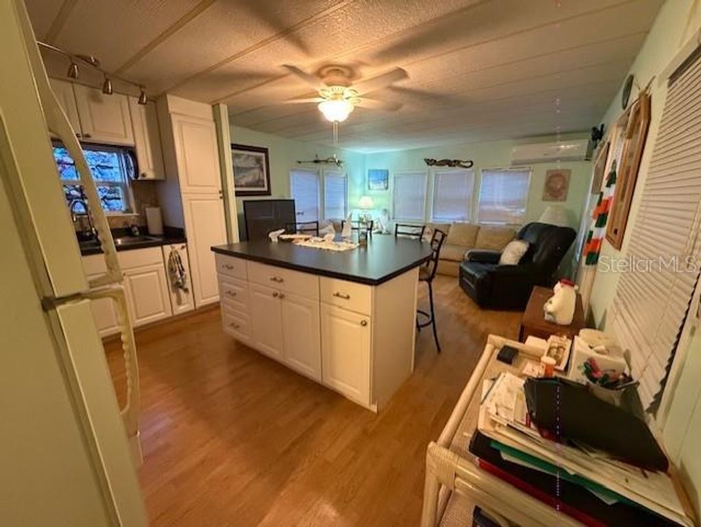 Photo of 1512 23rd Avenue W, Bradenton, FL 34205 (MLS # A4676157)