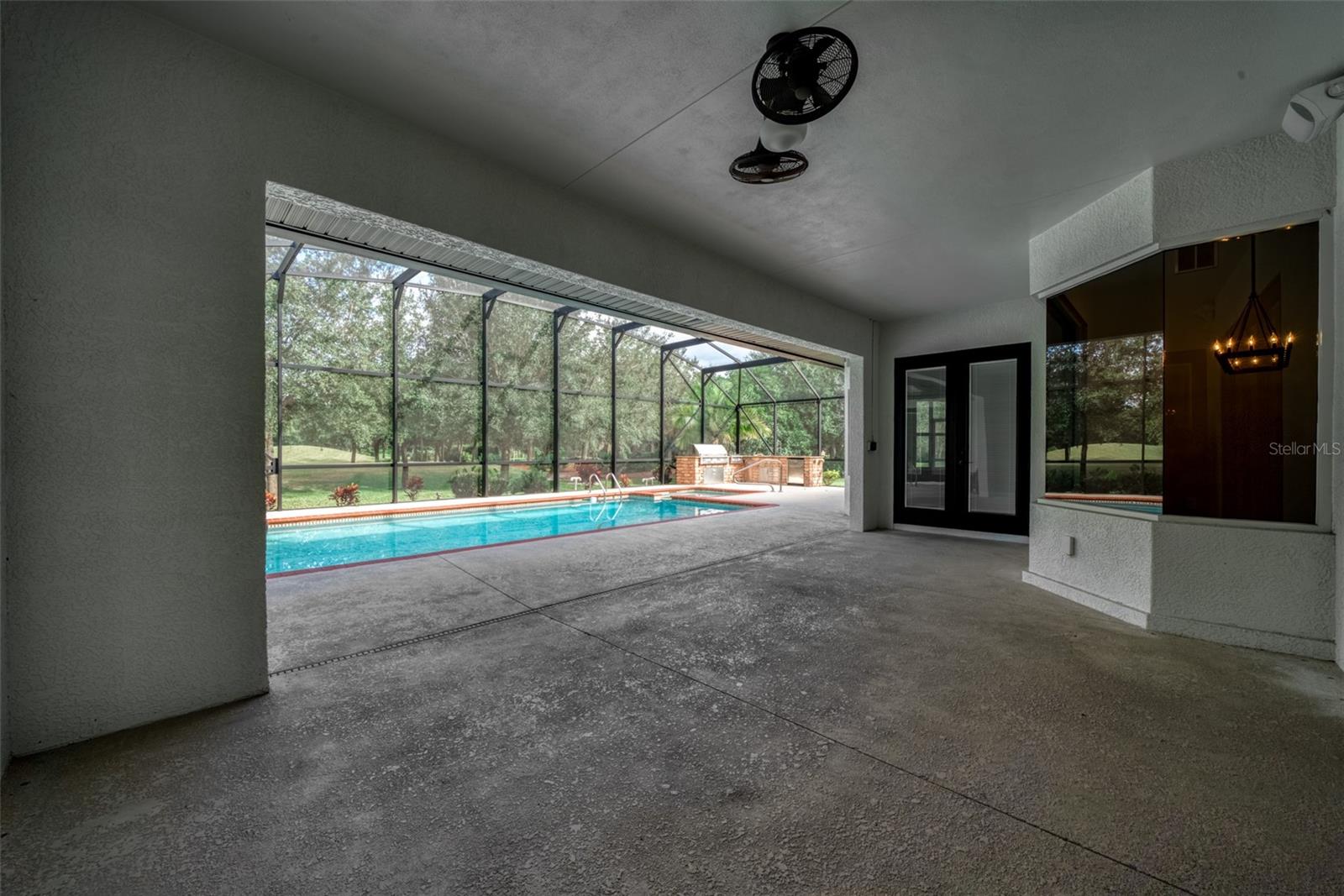 SUN N LAKE - Residential
