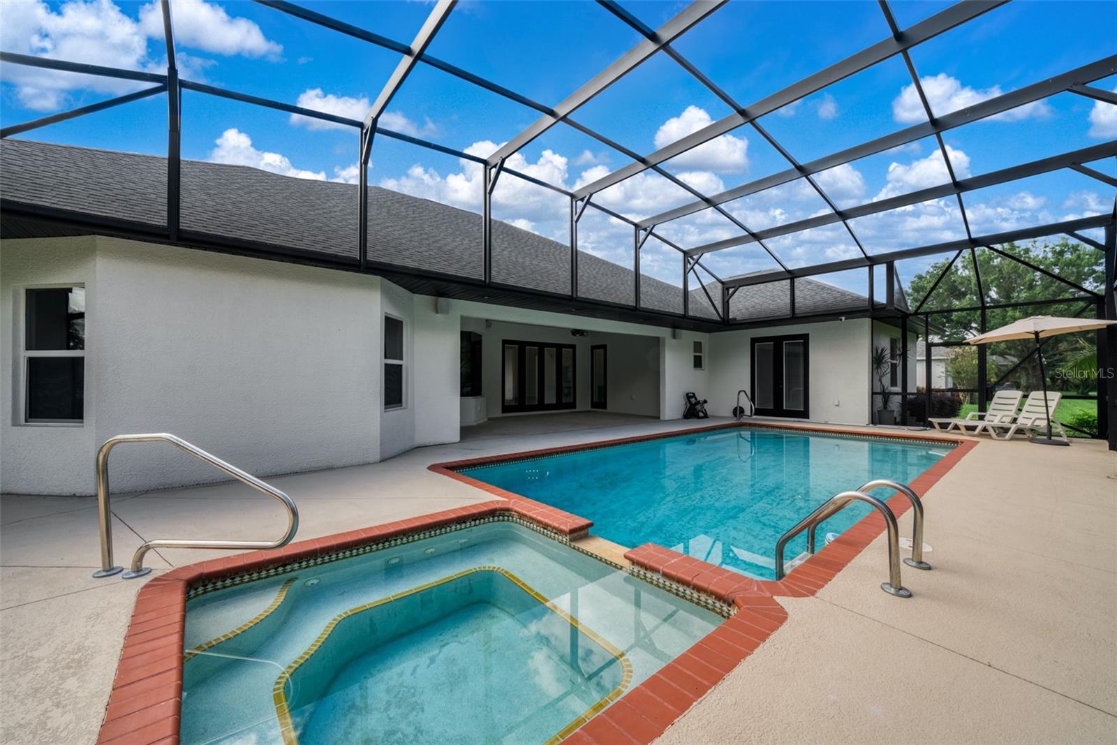 SUN N LAKE - Residential