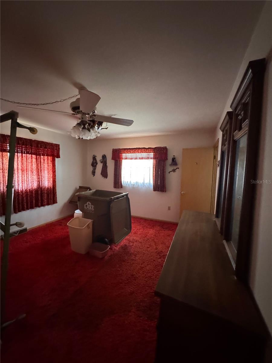 SUBURBAN SHORES - Residential