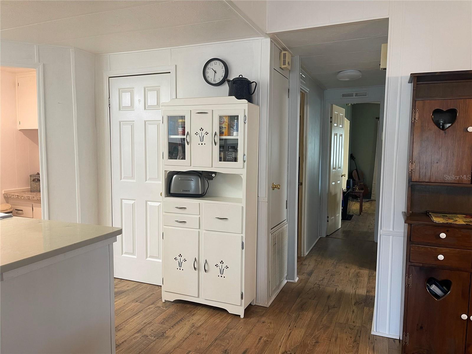 CONTINENTAL COUNTRY CLUB - Residential