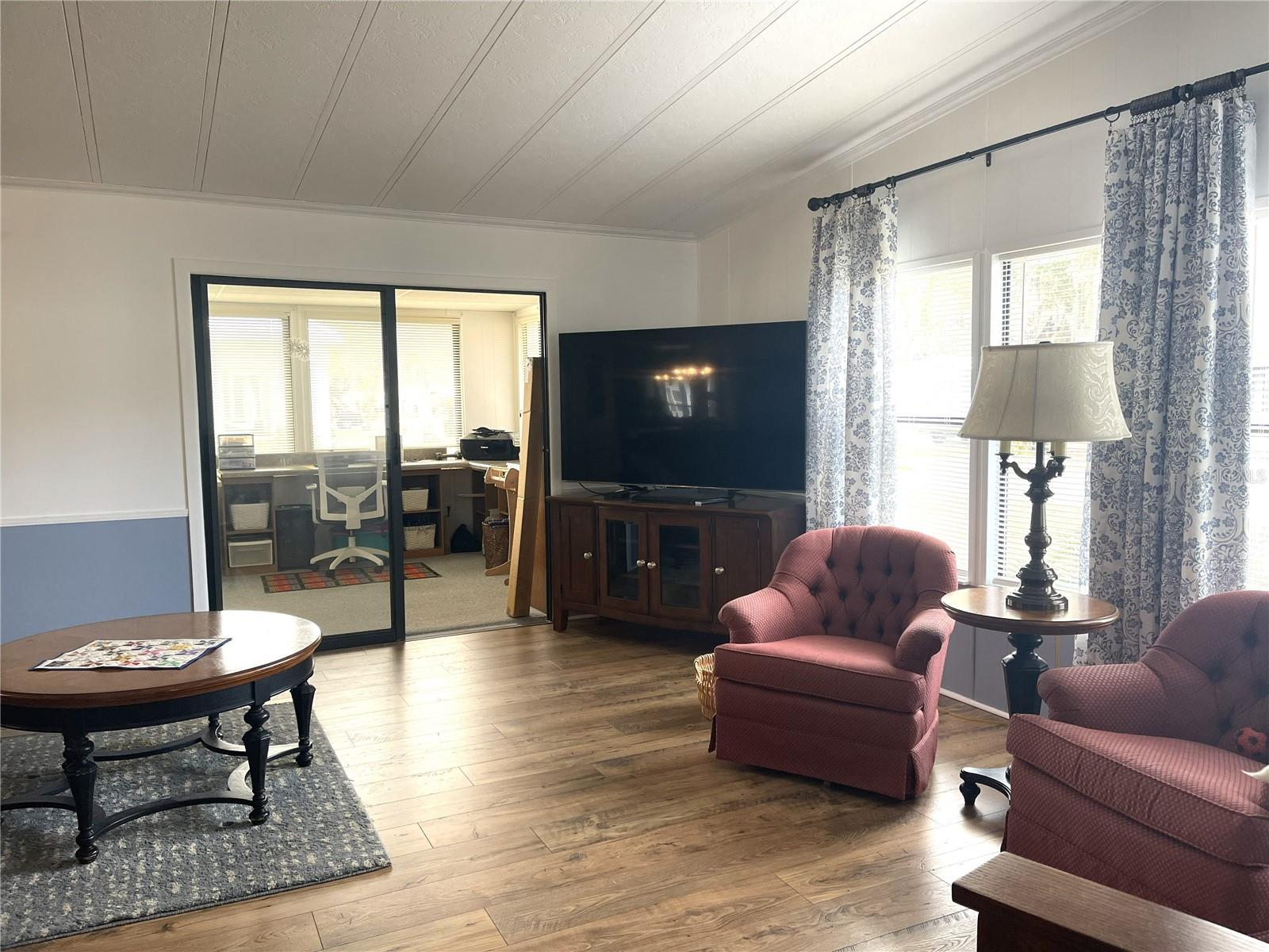 116 WINTERBERRY AVE.