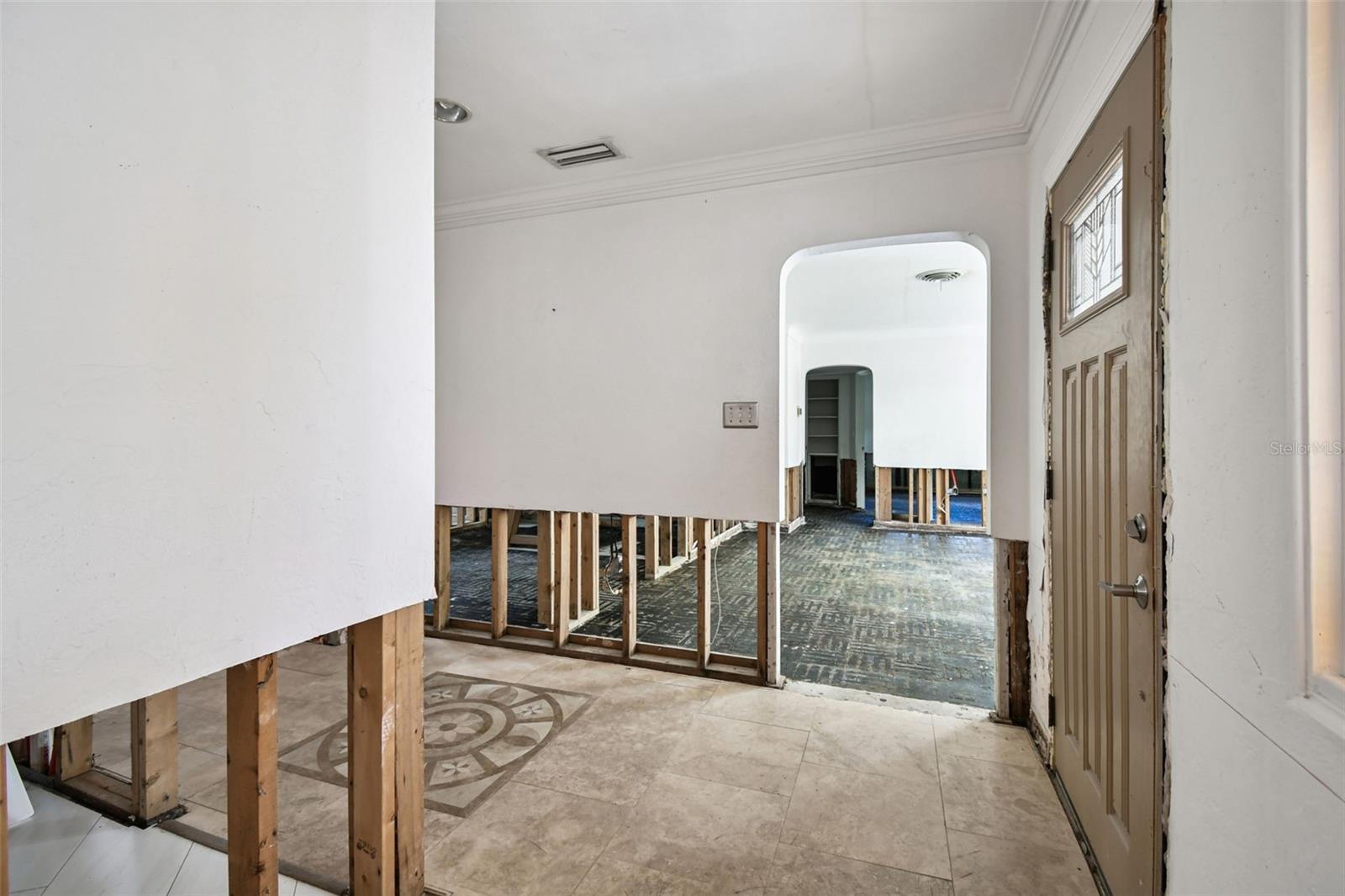SNELL ISLE - Residential