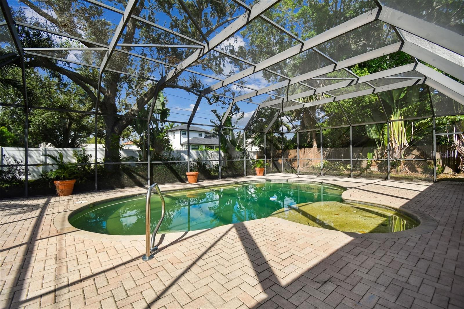 SNELL ISLE - Residential