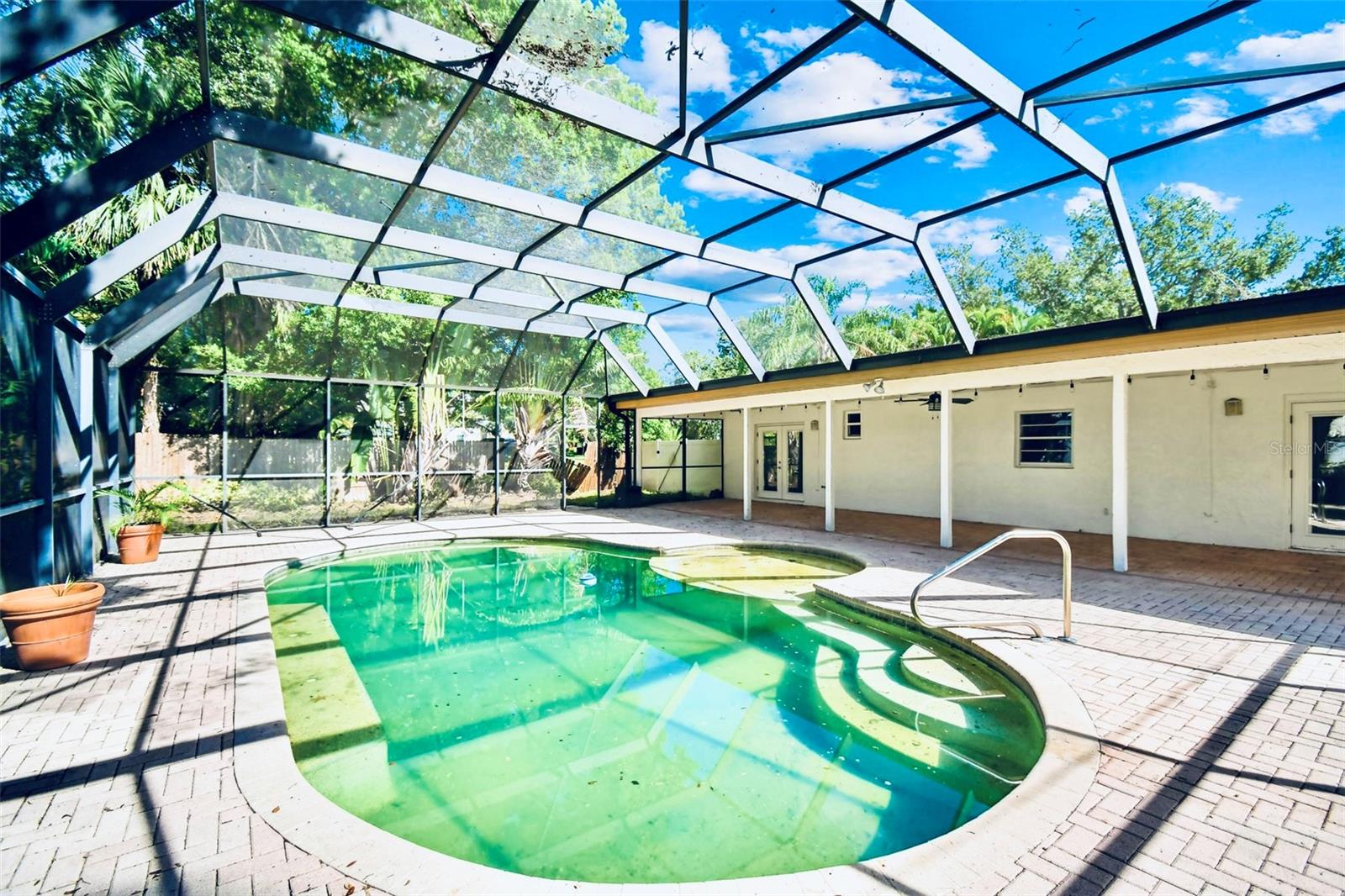 SNELL ISLE - Residential