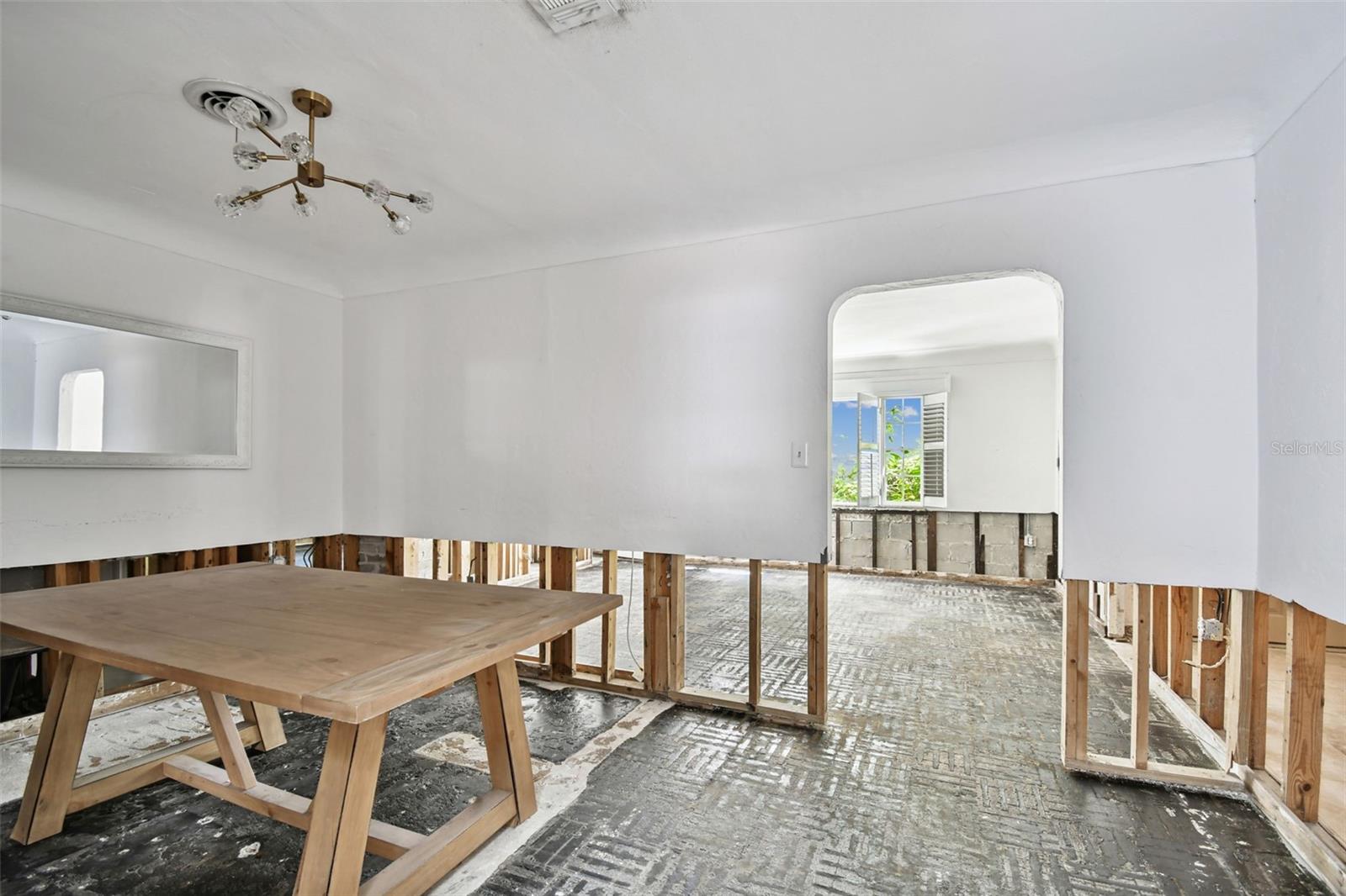 SNELL ISLE - Residential