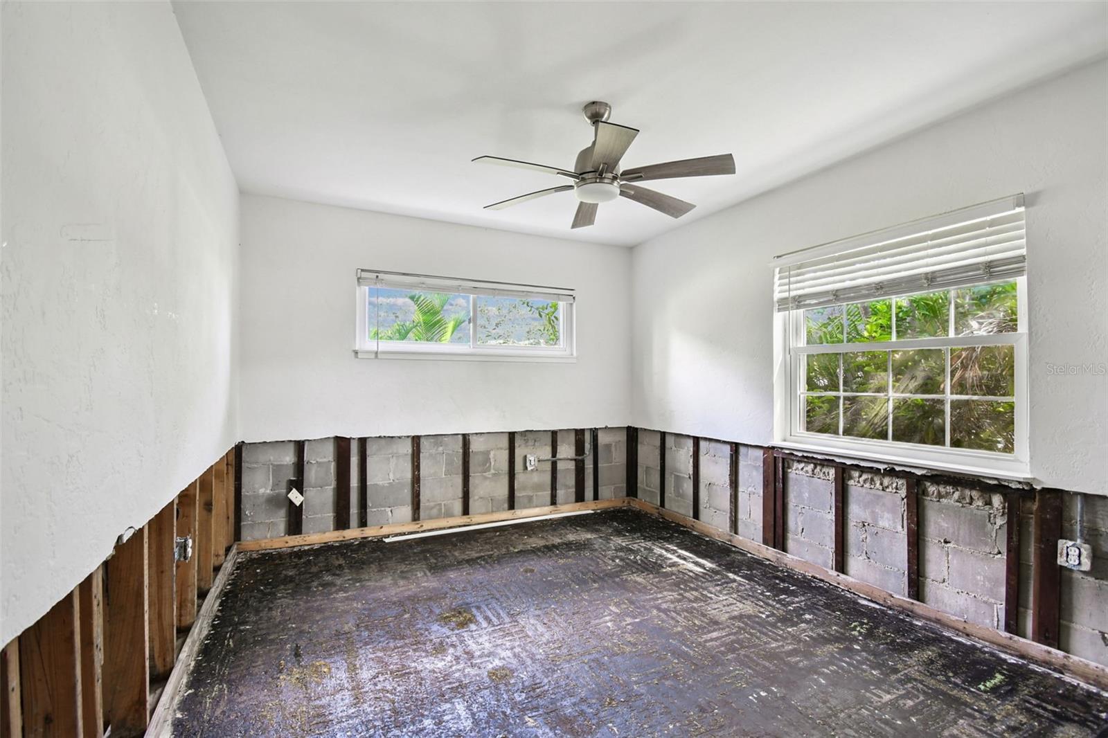 SNELL ISLE - Residential