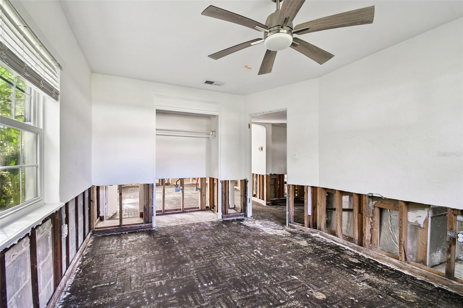 SNELL ISLE - Residential